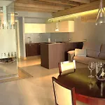 Luxury Flats , Piazza Erbe With Balcony On Main Square Daire *