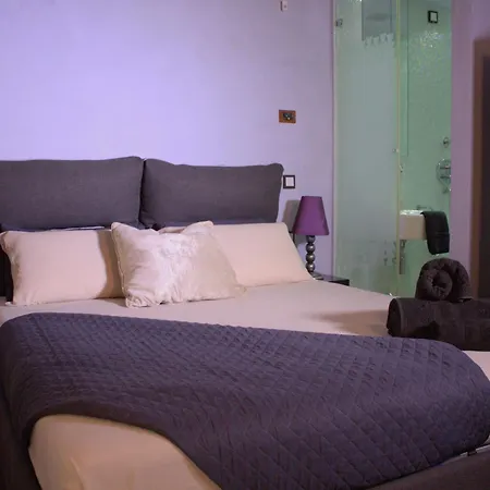 Luxury Flats , Piazza Erbe With Balcony On Main Square *