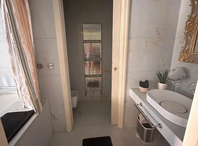 Daire Luxury Flats , Piazza Erbe With Balcony On Main Square Verona