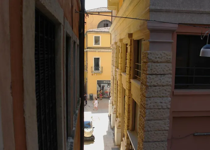 Luxury Flats , Piazza Erbe With Balcony On Main Square *