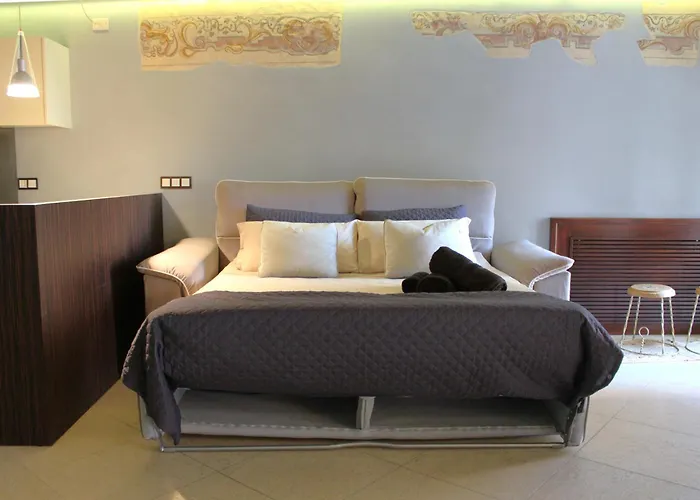 Luxury Flats , Piazza Erbe With Balcony On Main Square Verona