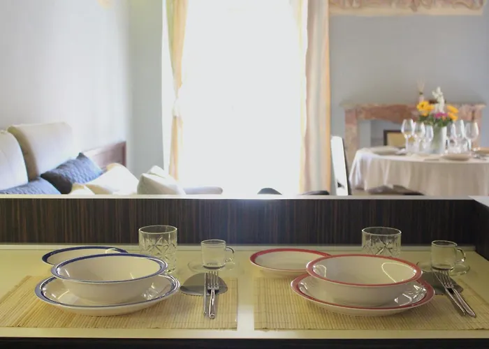 Luxury Flats , Piazza Erbe With Balcony On Main Square * Verona