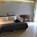 Luxury Flats , Piazza Erbe With Balcony On Main Square Appartement