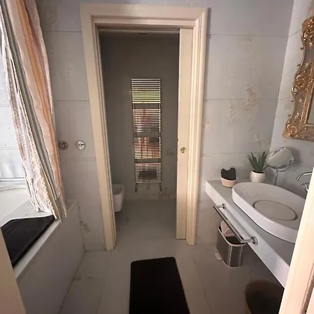 Appartement Luxury Flats , Piazza Erbe With Balcony On Main Square Vérone