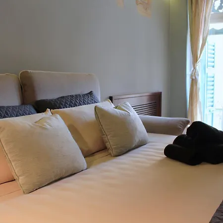 Appartement Luxury Flats , Piazza Erbe With Balcony On Main Square Vérone