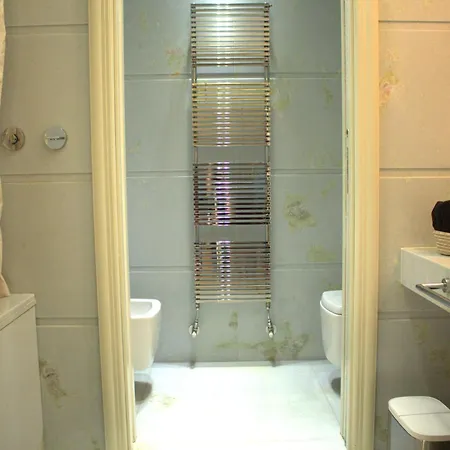 Luxury Flats , Piazza Erbe With Balcony On Main Square Appartement *